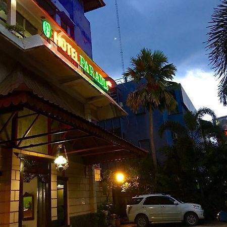 Le Paradis Hotel Palembang Extérieur photo