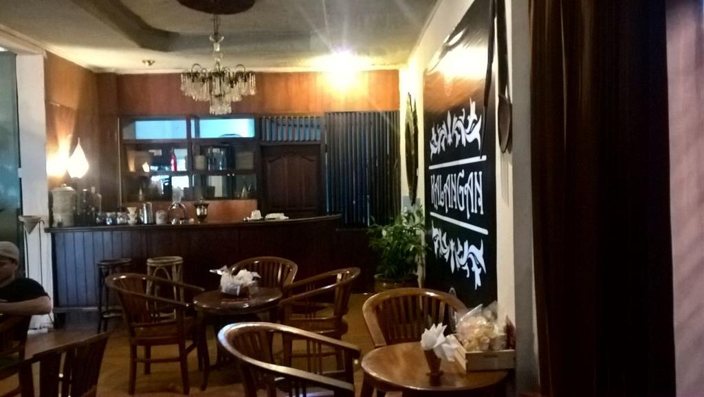 Le Paradis Hotel Palembang Extérieur photo